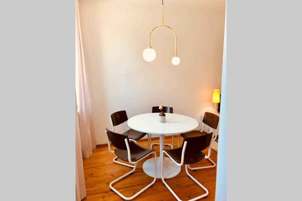 Charmant Leben Im Textilviertel - Stilvolle Wohnung - Zentral Und Ruhig Augsburg Bagian luar foto